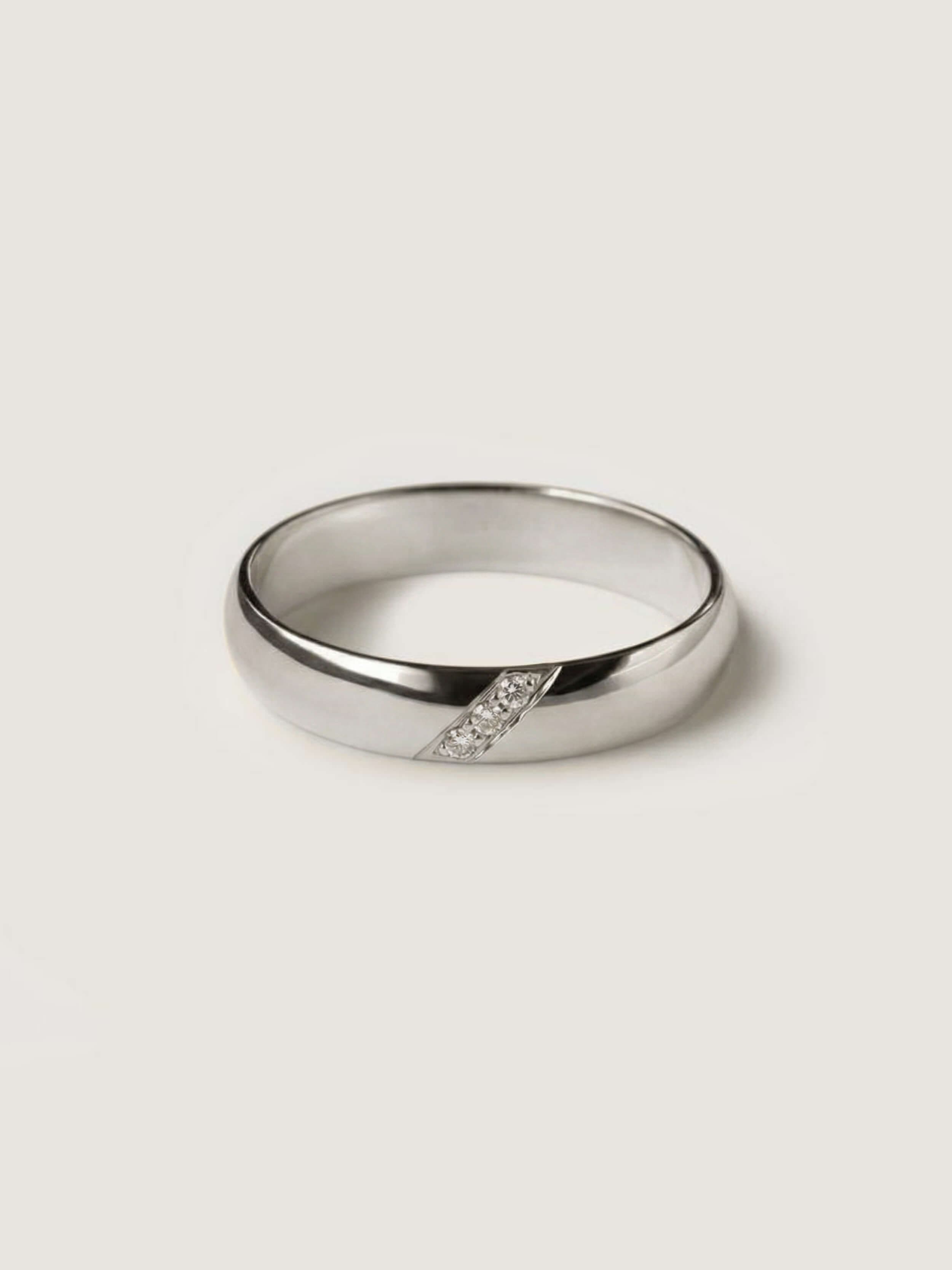 Aurora Ring in White Gold