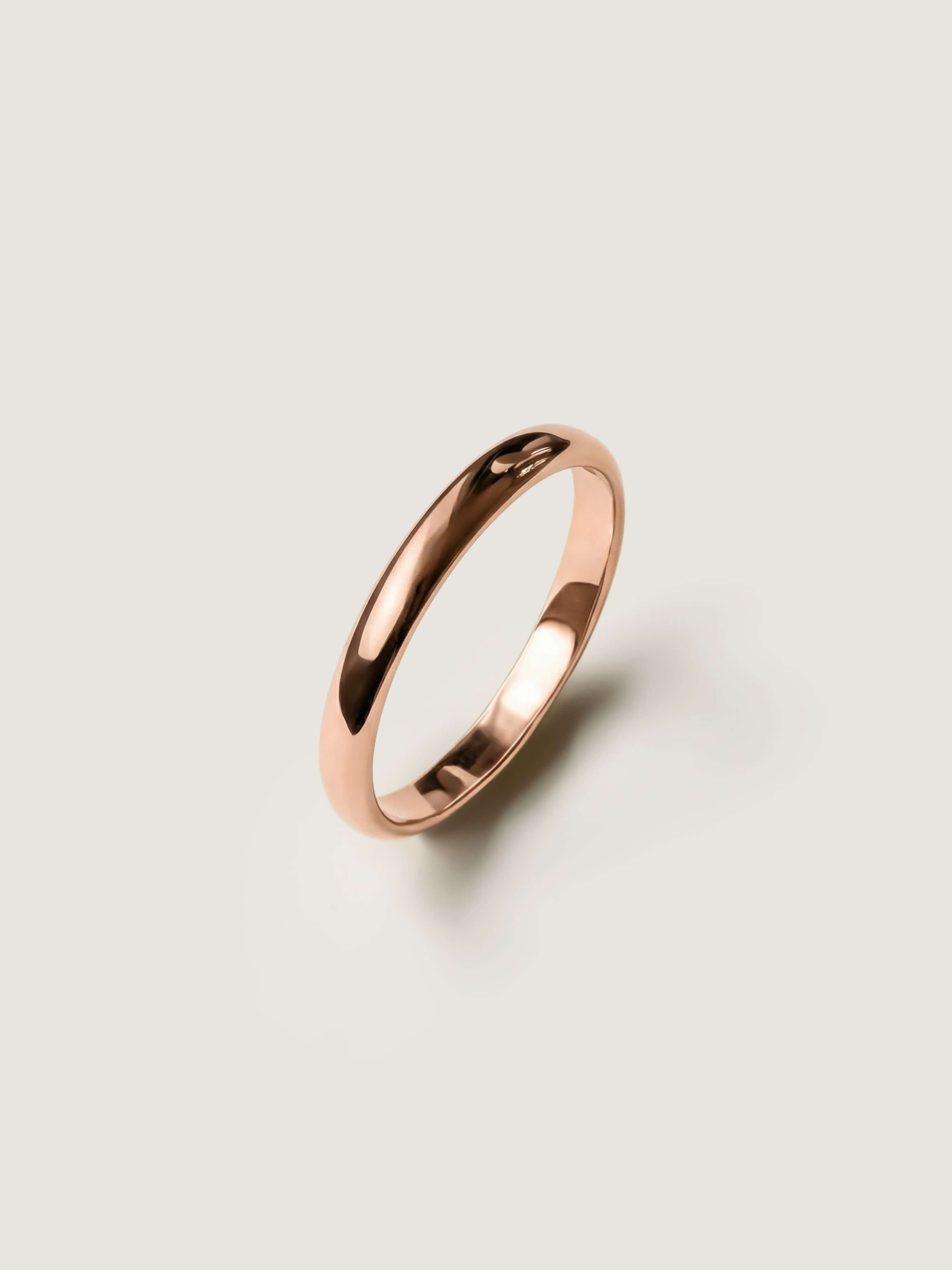 Classic 3 mm half-round wedding ring in rose gold