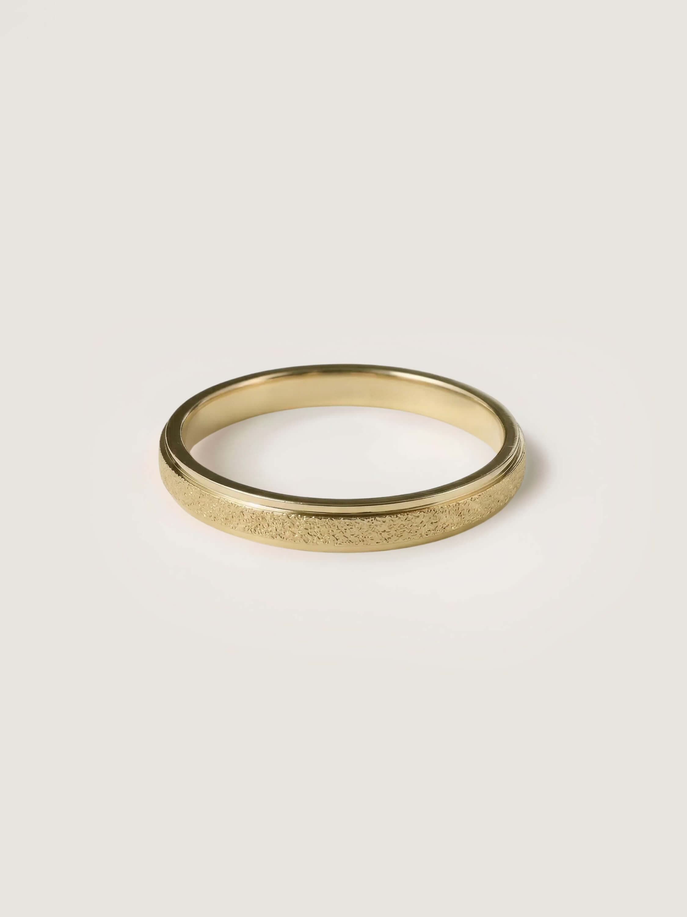 Terra Ring in Yellow Gold